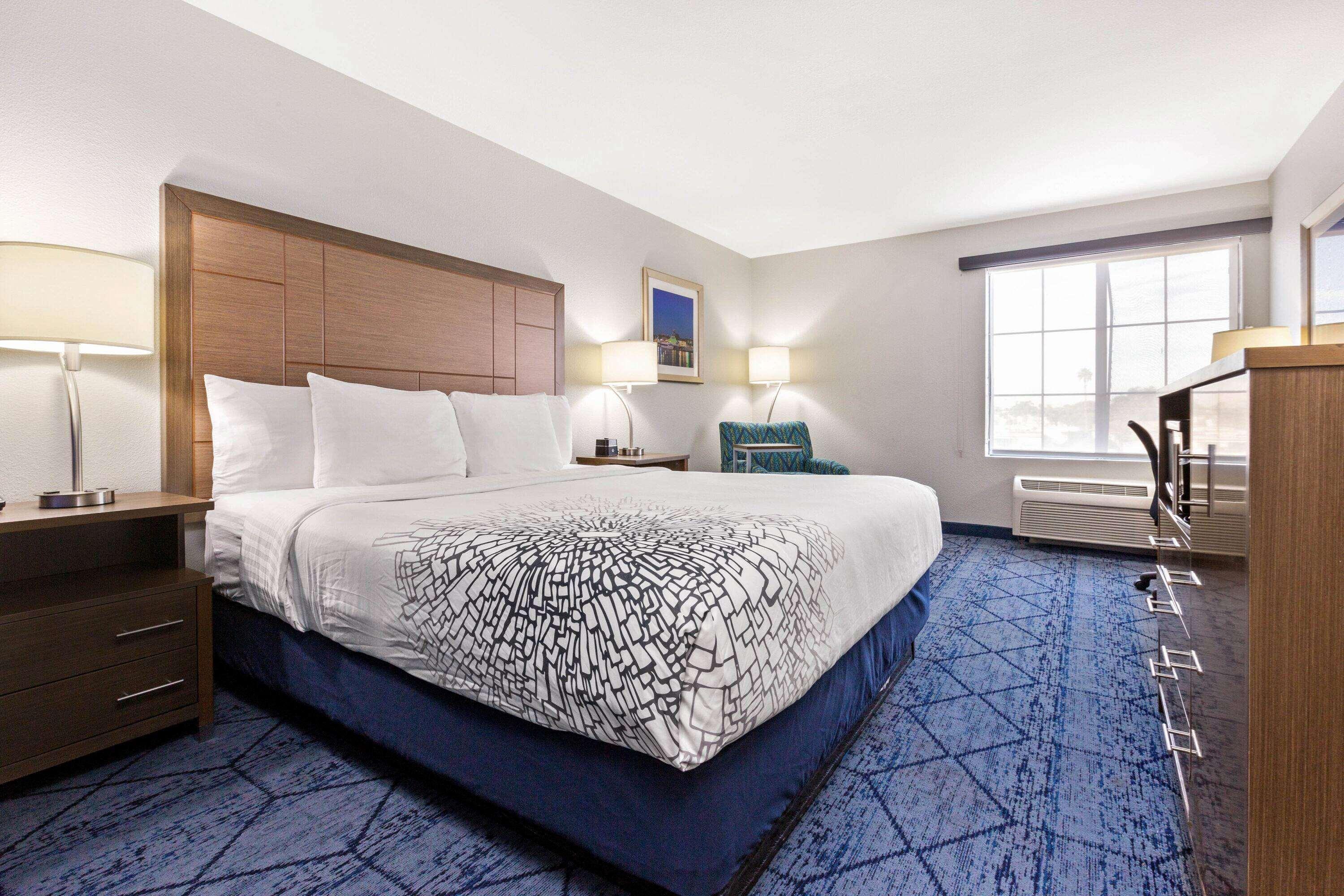 La Quinta By Wyndham Ne Long Beach/Cypress Hawaiian Gardens Εξωτερικό φωτογραφία