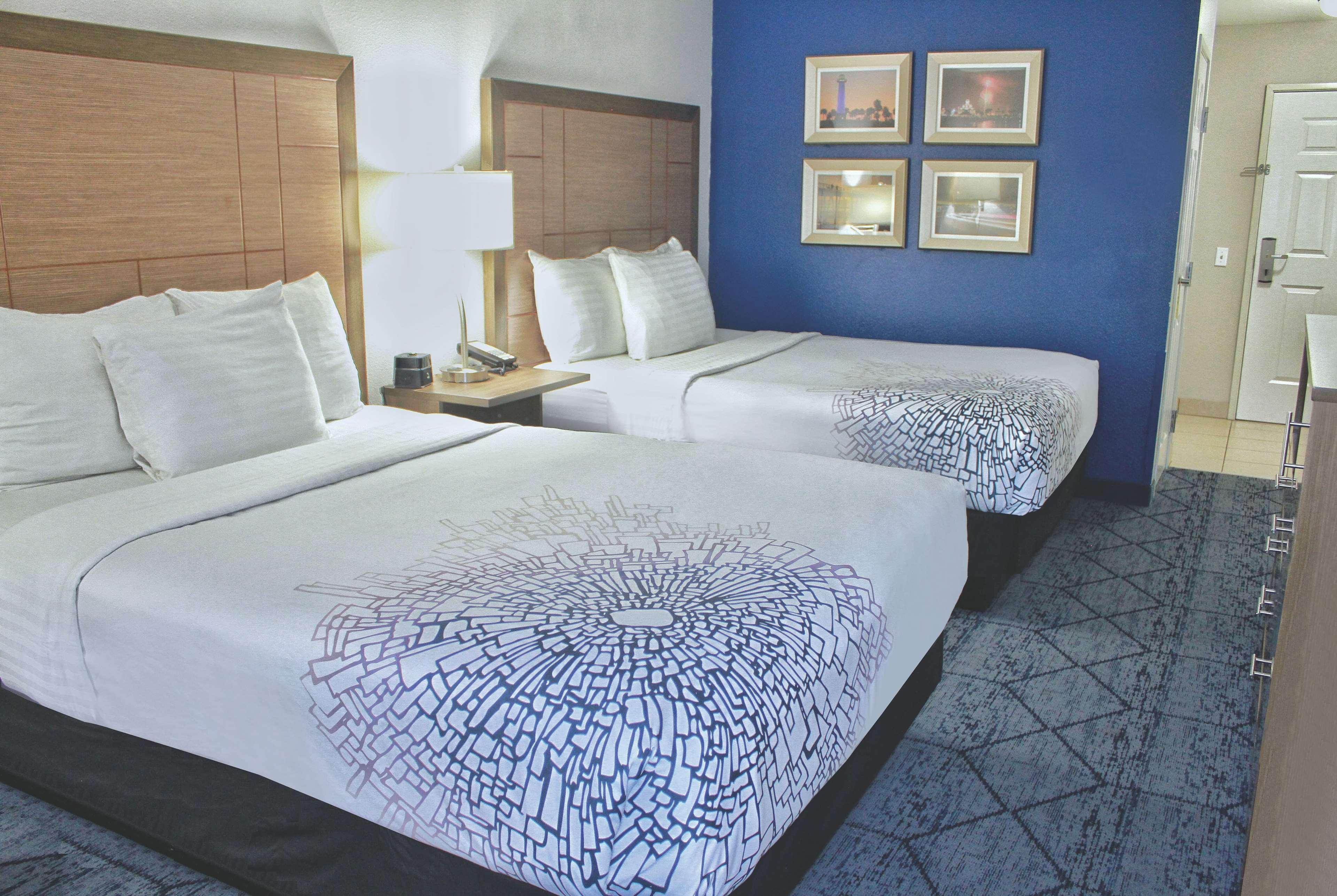 La Quinta By Wyndham Ne Long Beach/Cypress Hawaiian Gardens Εξωτερικό φωτογραφία