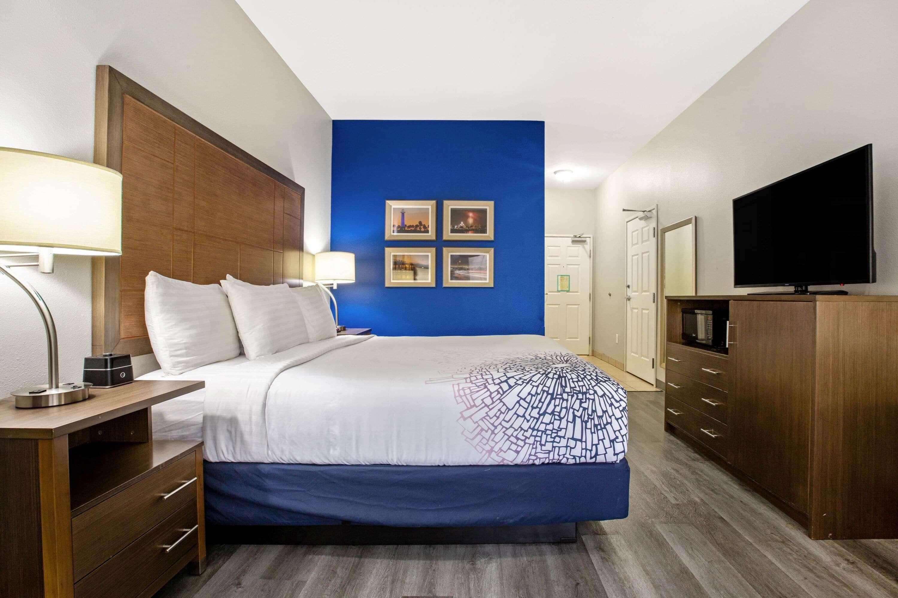 La Quinta By Wyndham Ne Long Beach/Cypress Hawaiian Gardens Εξωτερικό φωτογραφία