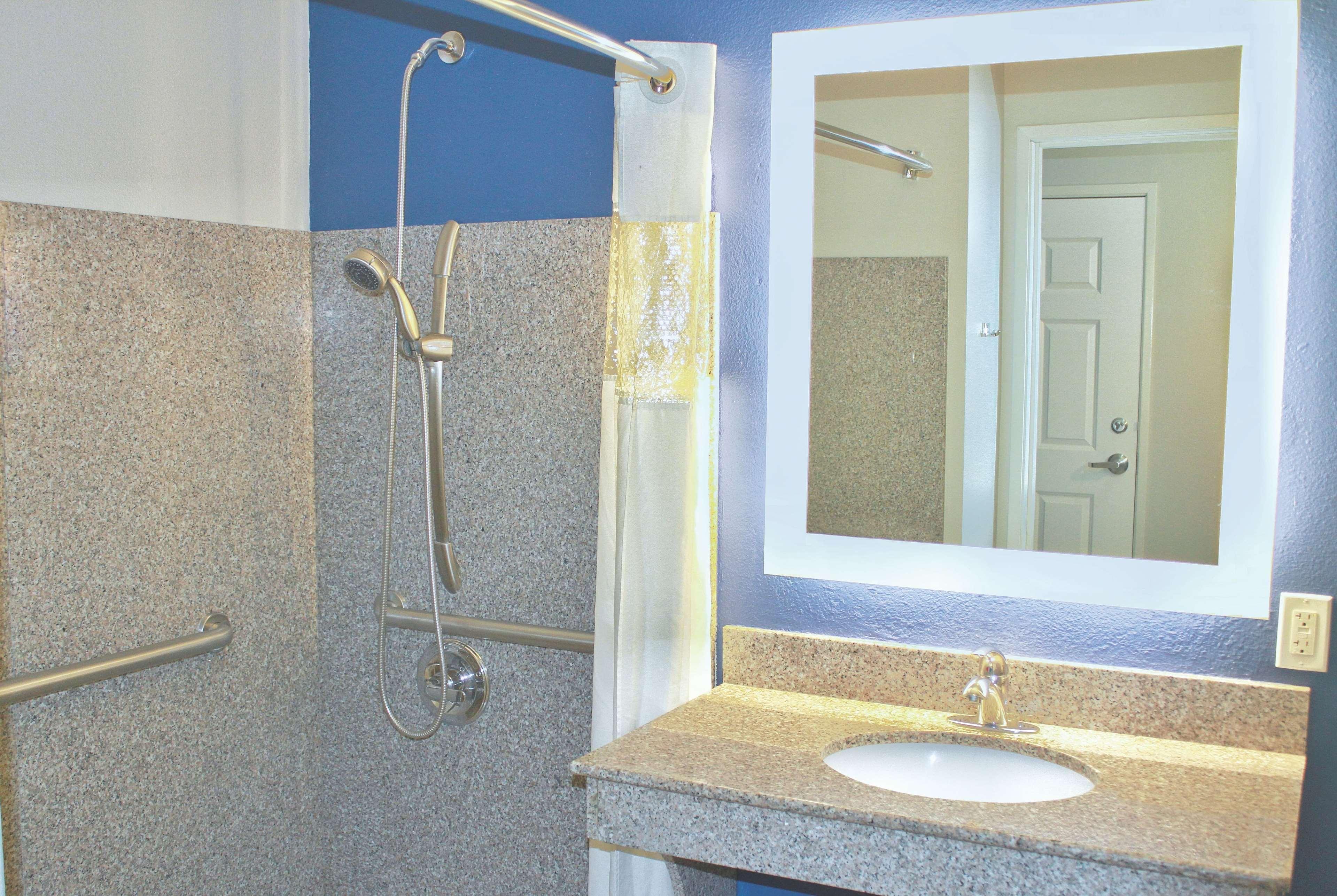 La Quinta By Wyndham Ne Long Beach/Cypress Hawaiian Gardens Εξωτερικό φωτογραφία