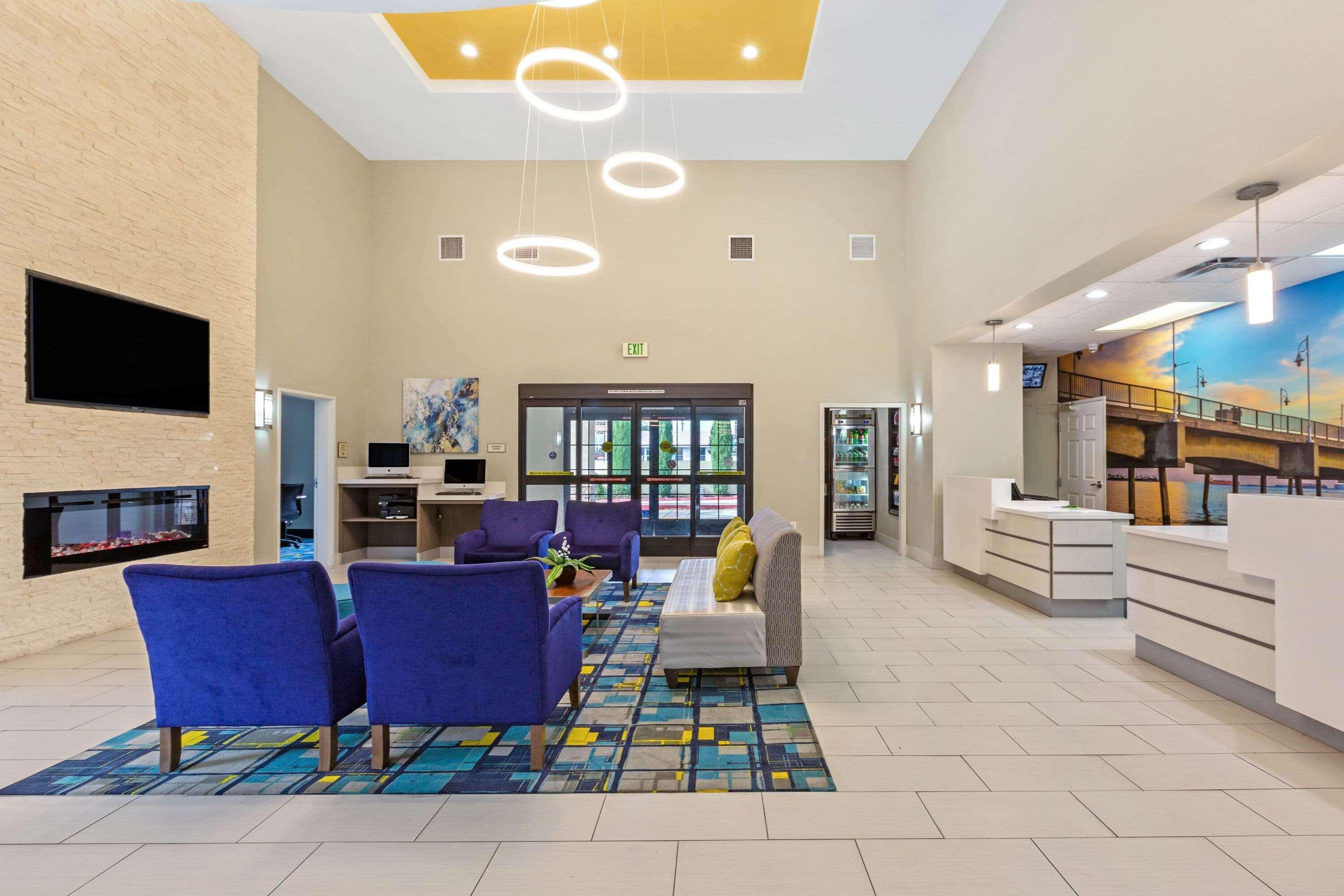 La Quinta By Wyndham Ne Long Beach/Cypress Hawaiian Gardens Εξωτερικό φωτογραφία