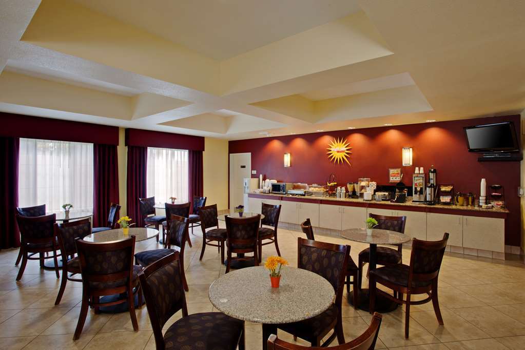 La Quinta By Wyndham Ne Long Beach/Cypress Hawaiian Gardens Εστιατόριο φωτογραφία
